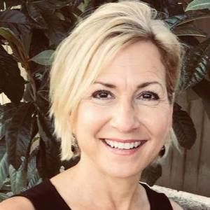 Meet your Posher, Ellen